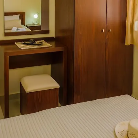 Olivera Apartman Szkála Rahoníu